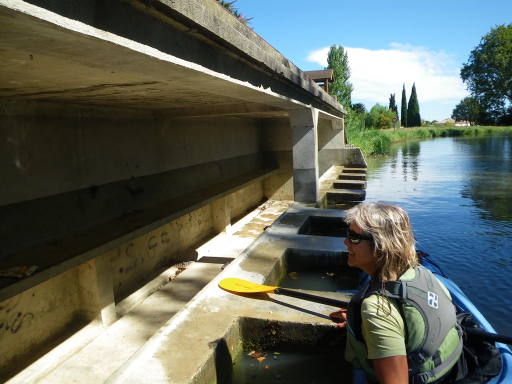 Public washhouse from the Garonne Canal