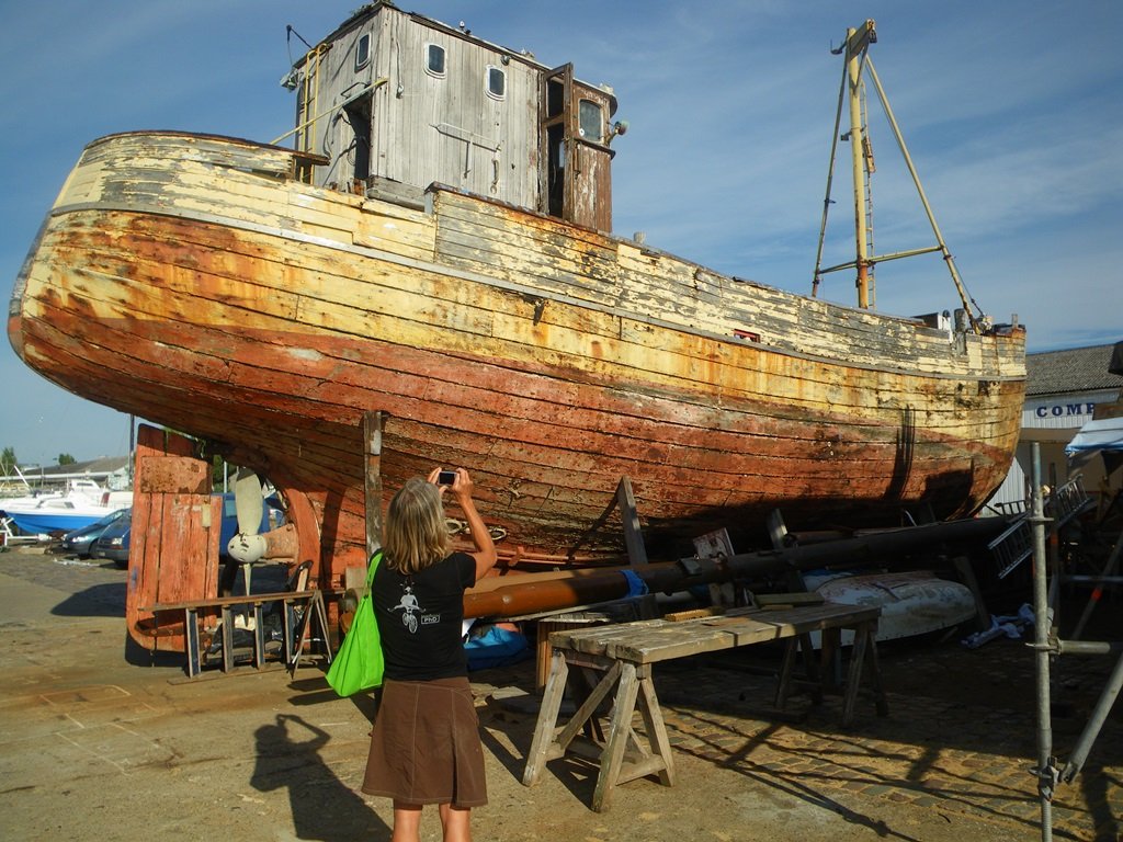 Wooden boat under repair, Bordeaux